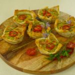 bacon quiche biscuit cups