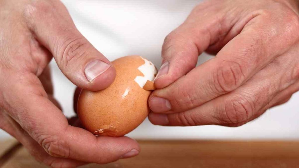 Peel Egg Gently