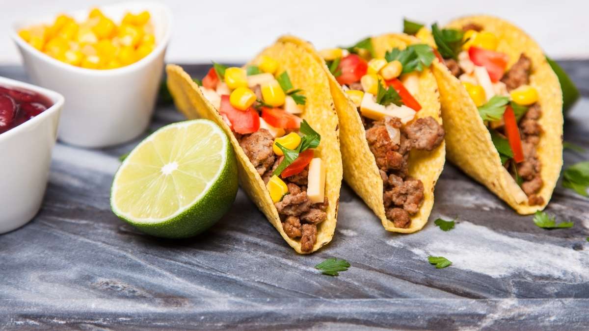 Ultimate Guide to Hosting a Taco Bar for a Crowd