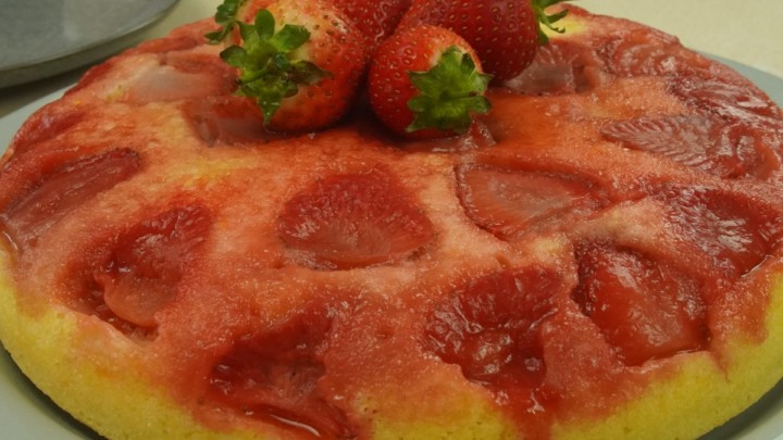 Pan Pancakes and Strawberries