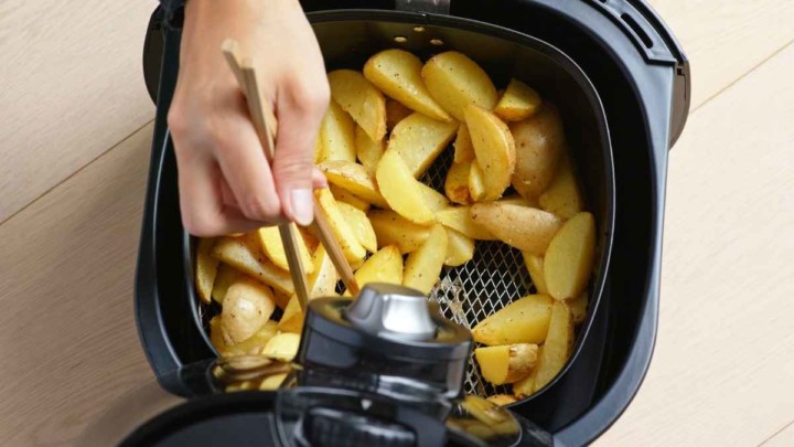 Air fry french fries for 100 people - you will need more than 1 Air Fryer