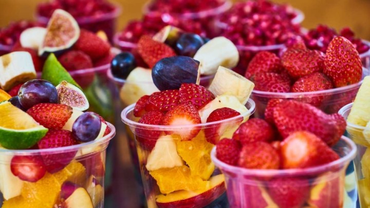 Serve Fruit Salad In Cups for A Large Group