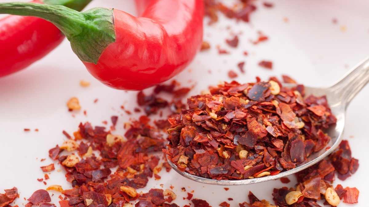 how to make chili pepper flakes