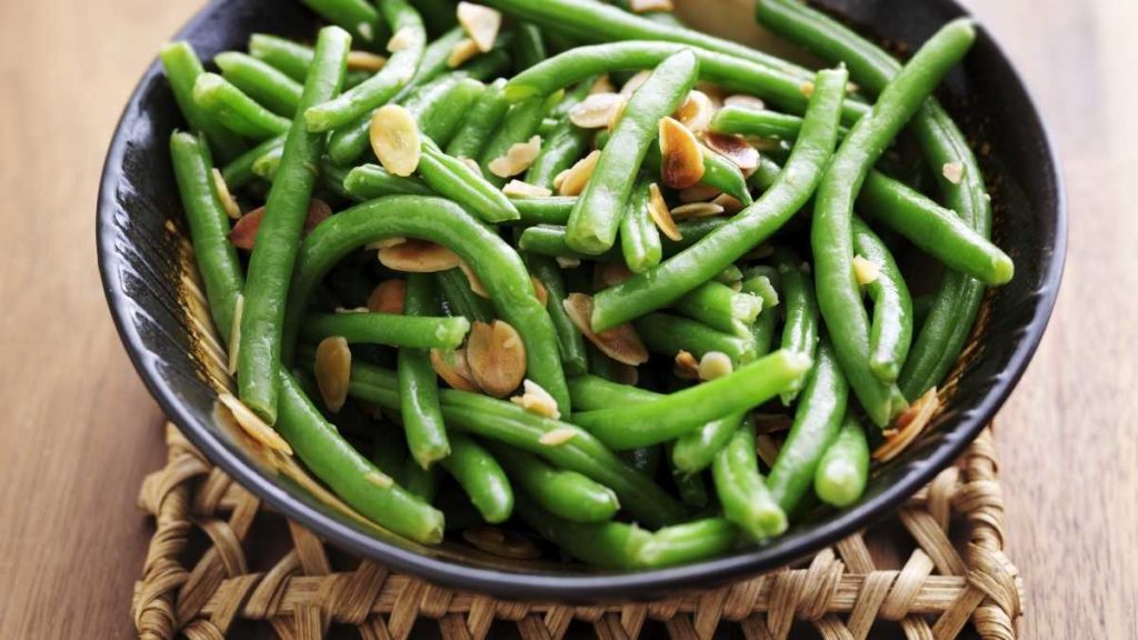 Green Beans And Butter Garlic - A Great Side dish For A Crowd