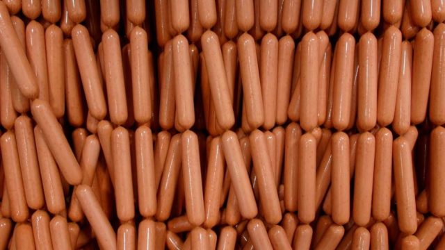 Bulk Hot dogs - How Many Do I need for 50 people