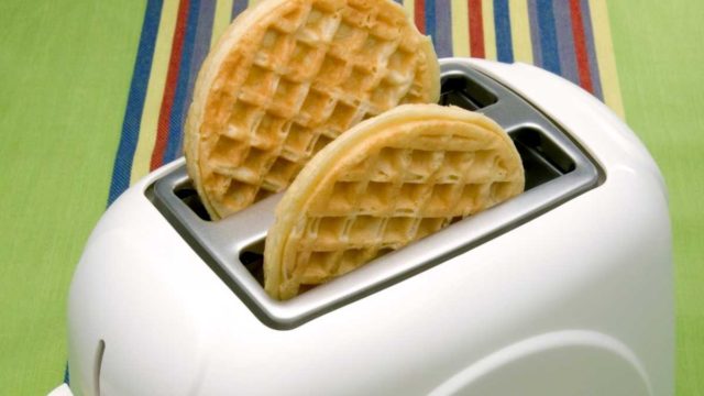 How To Reheat Waffles in the Toaster
