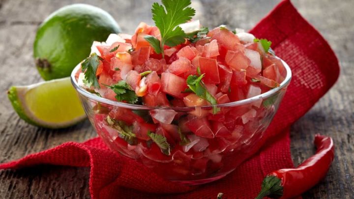Fresh Salsa for a Large Group - How Much Salsa Per Person