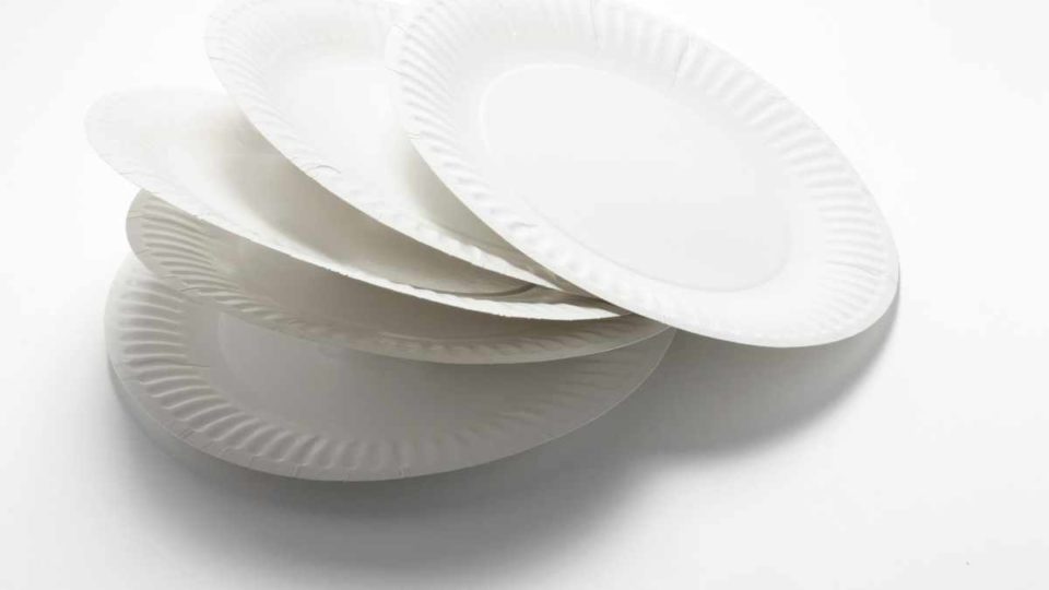 How Many Plates Do I Need For A Party