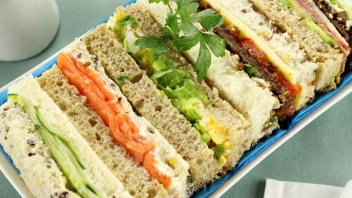 How Many cocktail Sandwiches Per Person For A Party
