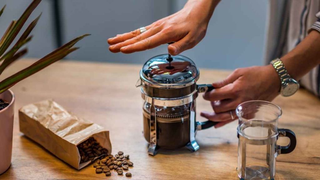 Use a French Press to Make Coffee Less Acidic