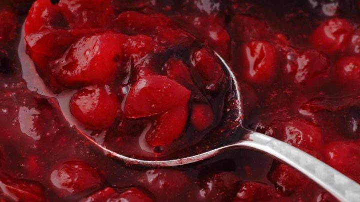 How long can you keep jellied cranberry sauce in the refrigerator?