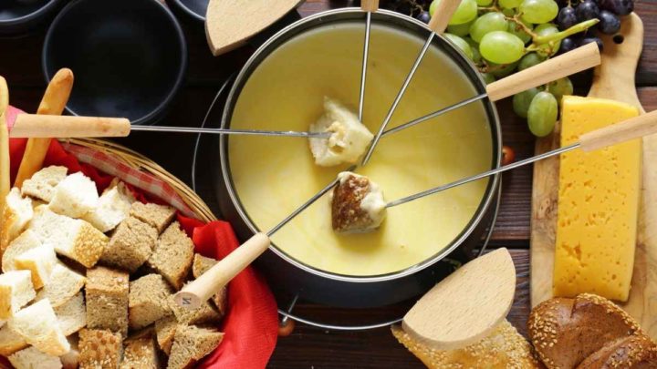 Are raclette and gruyere the same?