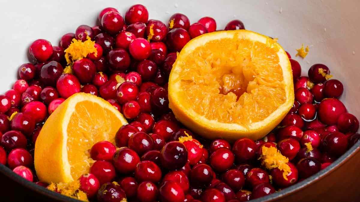 Pair Cranberries with Orange
