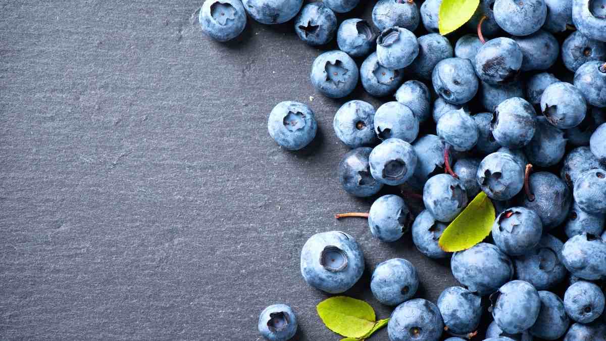How To Choose Blueberries at the Store