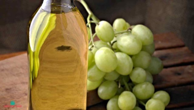 Grapeseed Oil Has Good Properties For Cast Iron Cooking and Seasoning