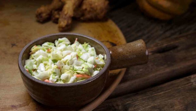 Coleslaw Pairs Well With Fish and Gives it A Crunchy Texture