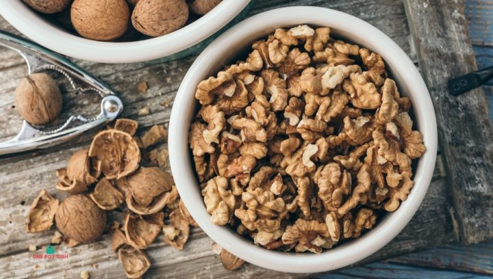 Do Walnuts Have Oil in Them?