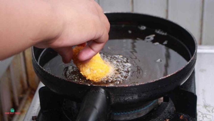 Make Sure You have 2.5 to 3 inches of Oil In The Pan To Deep Fry Frozen Chicken Wings