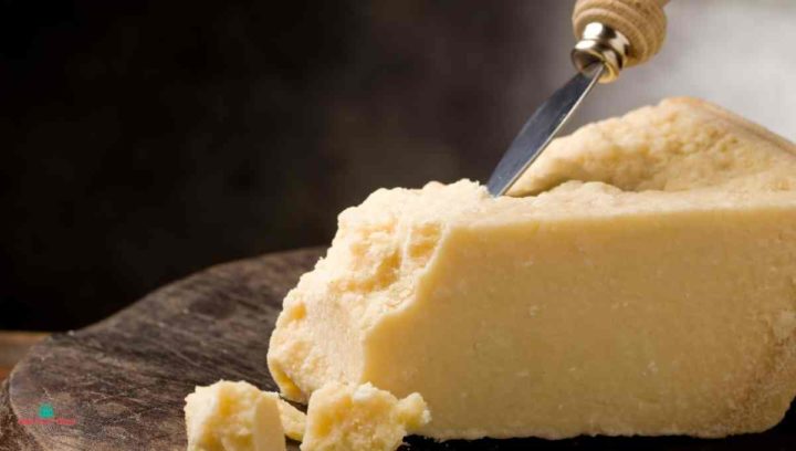 Parmesan cheese Brings A Tang and Zing To Garlic Bread