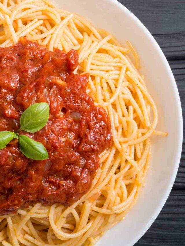 Party Planning 101: How Much Spaghetti to Cook for Your Guests